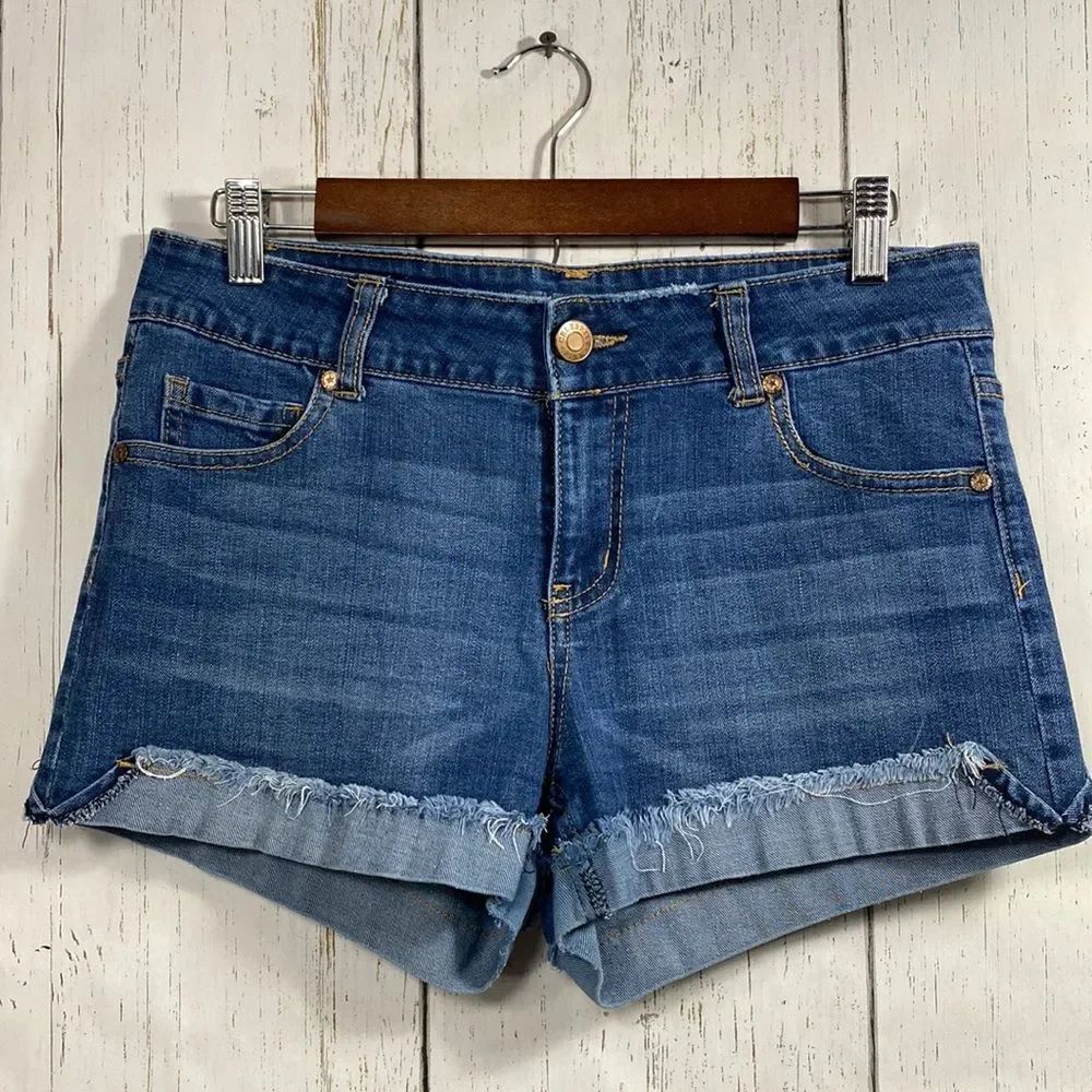 Celebrity Pink Denim Cutoff Shorts 7 Medium Wash Frayed Cuffed Casual Summer